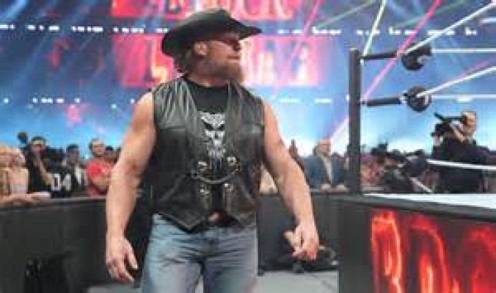 Discover Janel Grant's WWE Social Media Presence