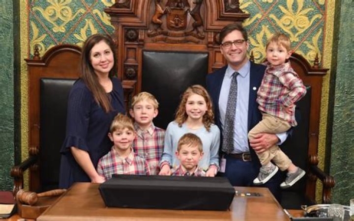 Larry Fink's Family: Uncovering The Children Of The BlackRock CEO